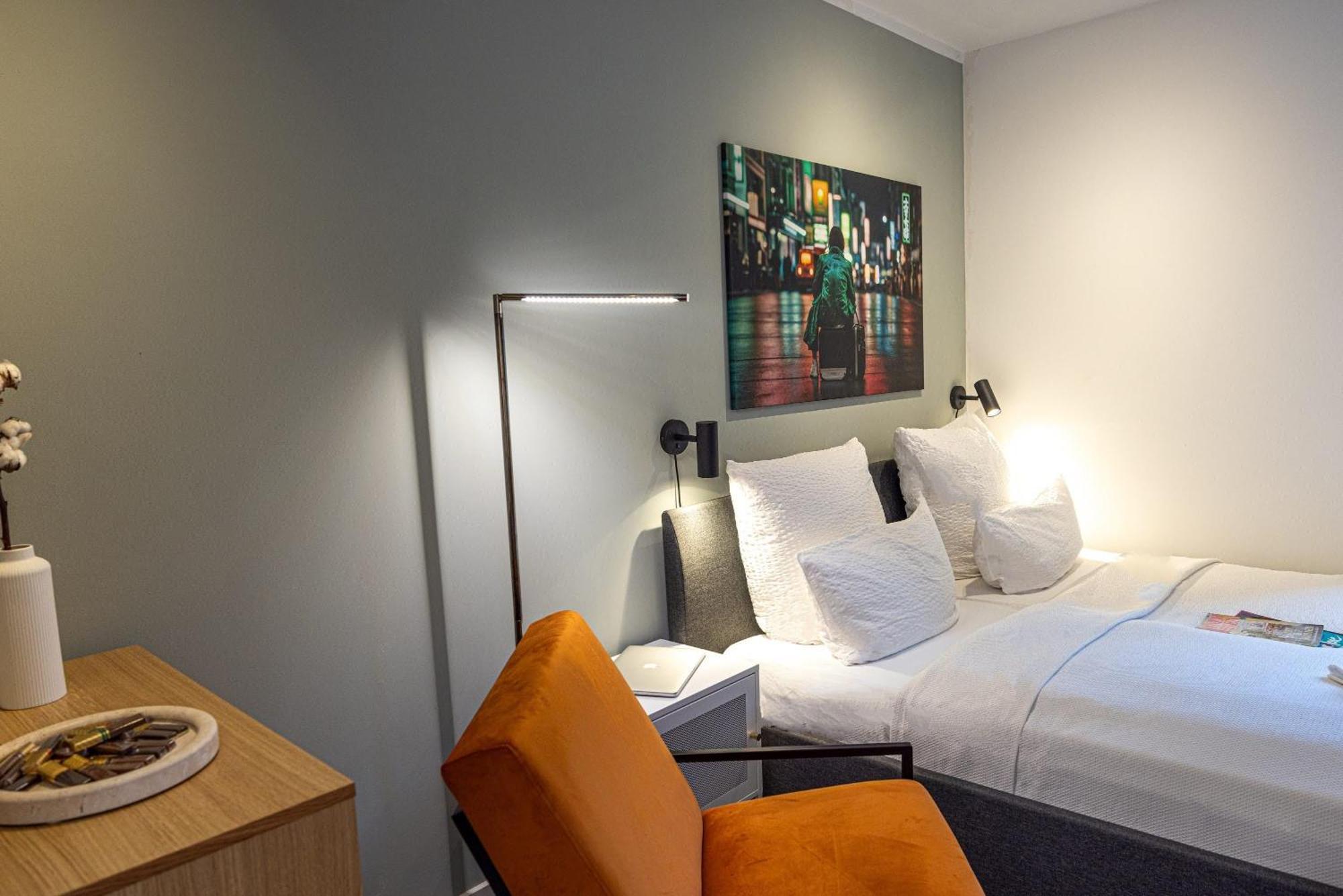 Have-A-Nice-Stay - Souterrain, Kino An Der Natur, U-Bahn Nach Hamburg 400M - Baecker & Restaurants 500M - Lidl 800M - Zentrum 1,5Km Ahrensburg Exterior photo